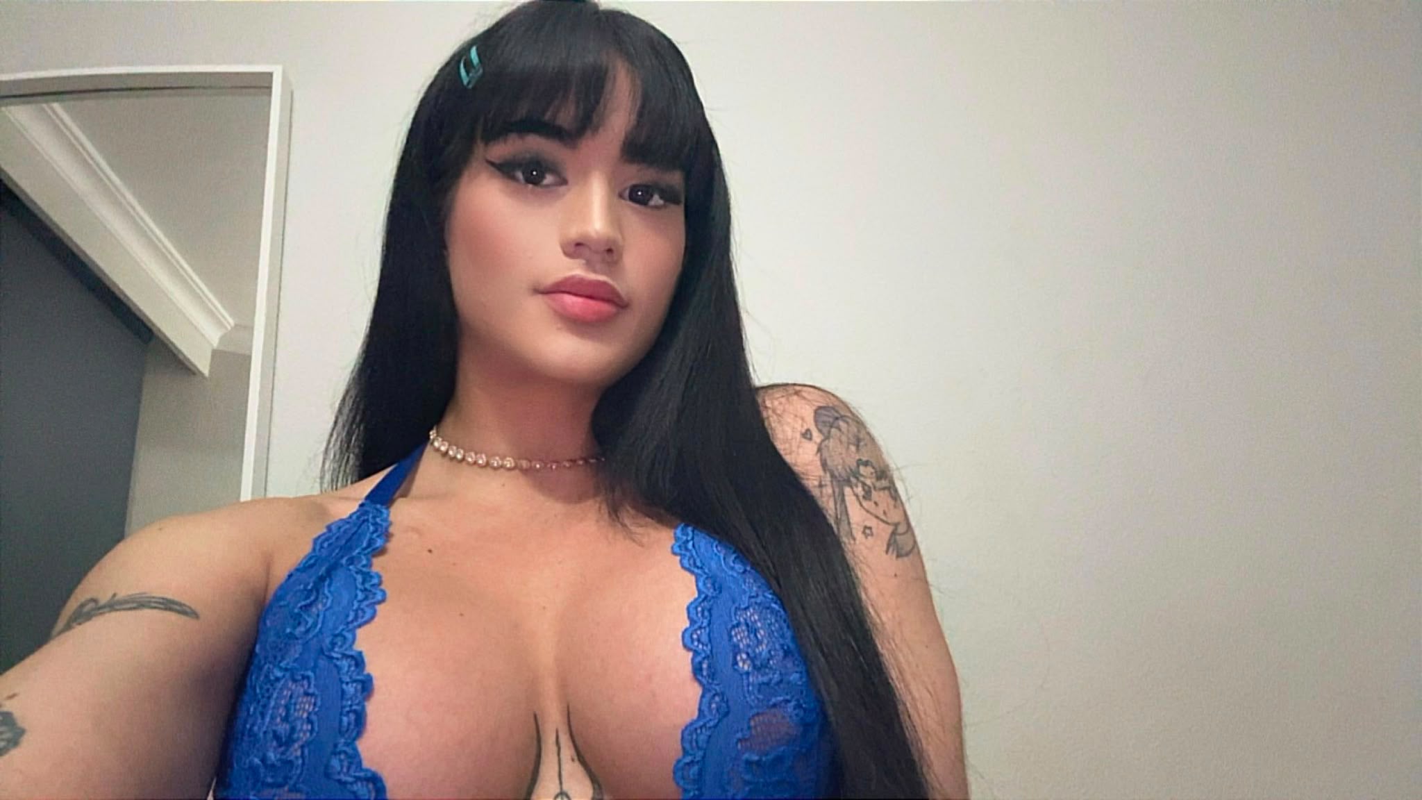Escort - CATALEYA - Ibiza Tops
